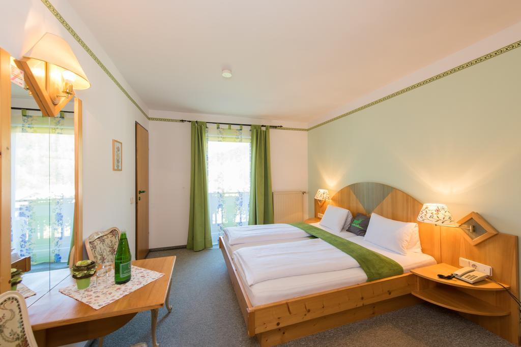 Hotel Moelltalerhof Rangersdorf Oda fotoğraf